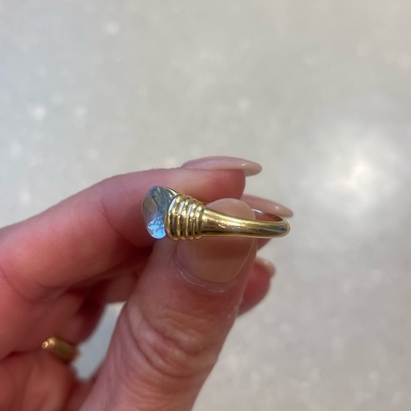 Mejuri Aquamarine Heirloom Ring - Picture 3 of 6